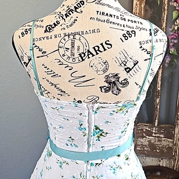 ADORABLE DRESS Ruby Rox. Perfect condition. Size 5 - Picture 8 of 16